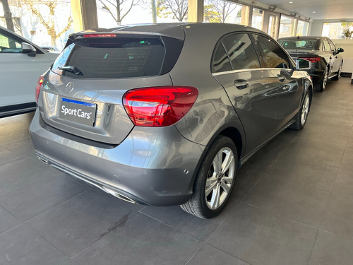 Mercedes Benz A200