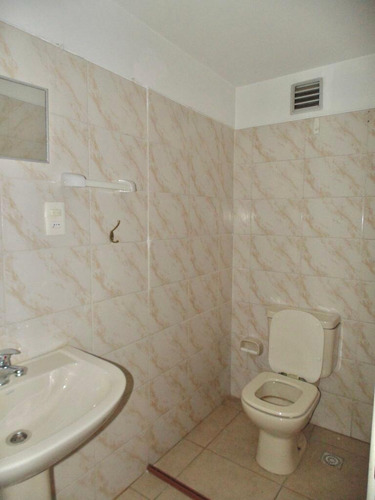 Imagen 7 de 8 de 1226 Venta Oficina En Excelente Ubicación Tres Cruces