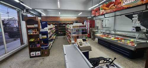 Venta En Bloque Local Comercial + 9 Departamentos Lanús