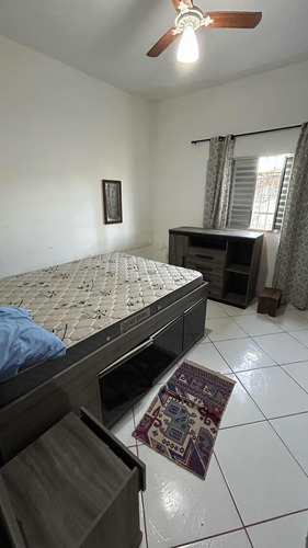 Casa 4 Quartos 2 Banheiros 250m2