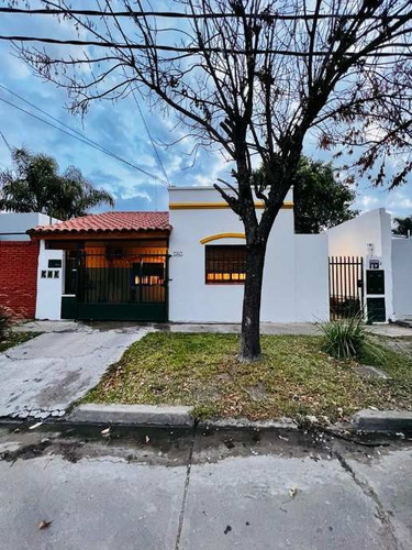 Imagen 1 de 11 de Casa Ph En Venta En Ituzaingo Norte
