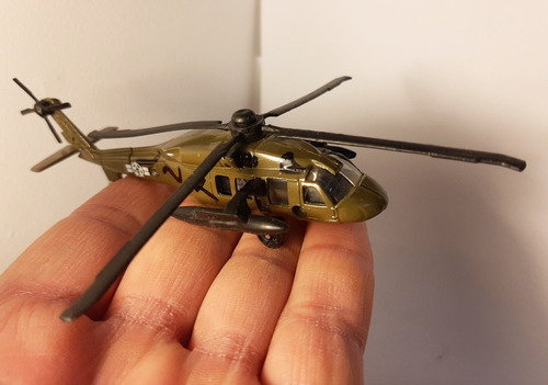 Helicóptero Uh-60 Black Hawk. Motor Max