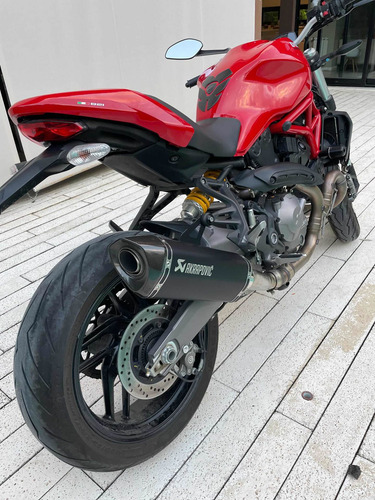 Ducati Monster 821 Inmaculada Inluye +u$3000 En Accesorios