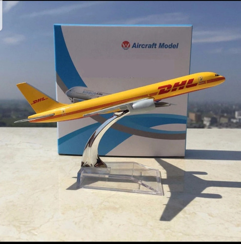 1:400 Avión A Escala De Metal Boeing 757-dhl Modelo 757 (Usado)