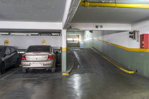 Imagen 4 de 6 de Cocheras Venta Retiro