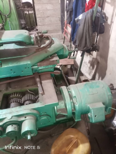 Imagen 2 de 5 de Torno De Volteo