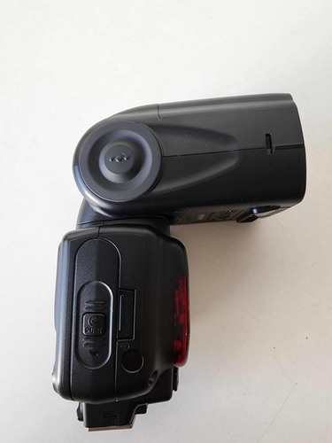 Imagen 8 de 8 de Flash Nikon Speedlight Sb-910 Con Estuche Y Difusor