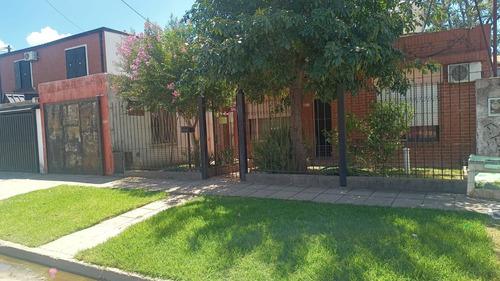 Venta De Casa 4 Ambientes, San Miguel