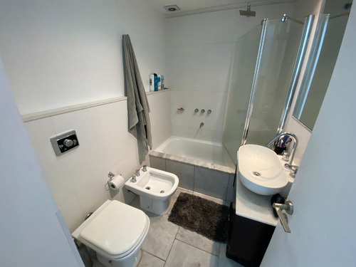 Departamento En Venta - 3 Dormitorios 2 Baños - Cochera - 100mts2 - Mar Del Plata