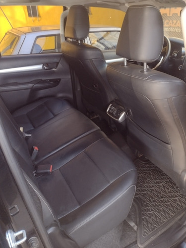 Toyota Hilux 2.8 Cd Srx 177cv 4x4 At