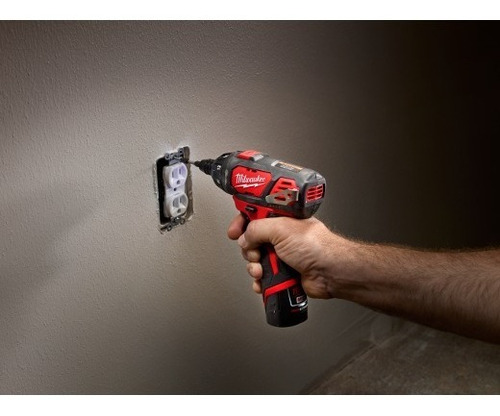 Destornillador inalámbrico Milwaukee M12 2401-20 rojo