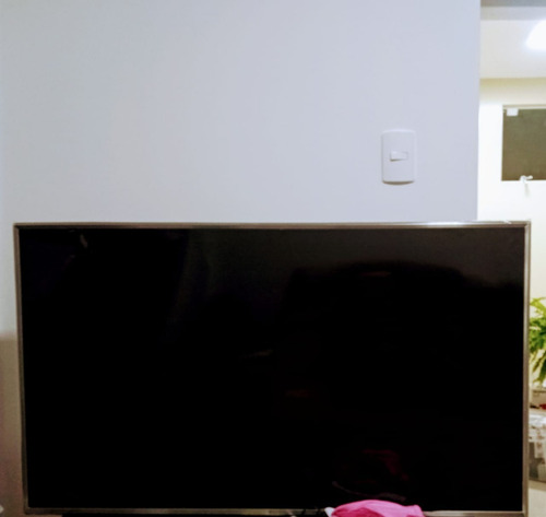 Imagem 1 de 2 de Smart Tv LG Ai Thinq 50um7510psb (tela Quebrada)
