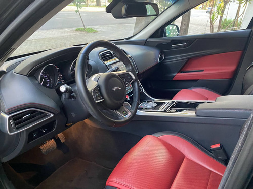Jaguar Xe 2.0 16v Si4 Turbo Gasolina R-sport 4p Automático