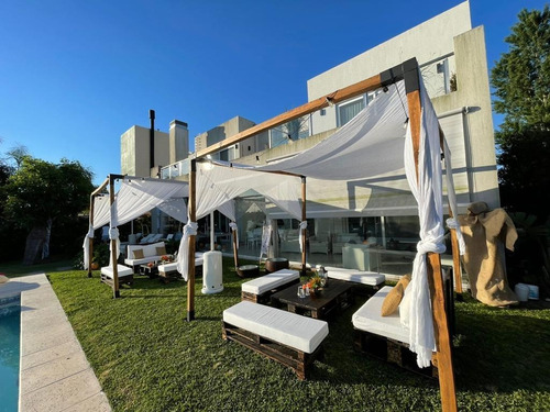 Imagen 6 de 8 de Alquiler Livings Rústicos Pallet Y Ambientación Para Eventos