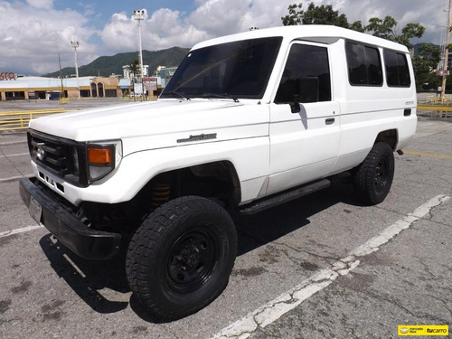 Imagen 1 de 10 de Toyota Macho Machito