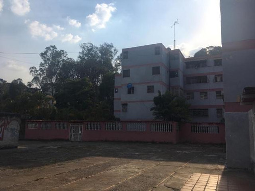 Imagen 13 de 20 de Apartamento En Venta 84m2 Urb Cecilio Acosta Bloque 10 El Paso Los Teques