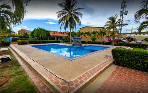 Imagen 5 de 14 de Townhouse En Venta, Residencias Villas De Oriente, Nueva Barcelona