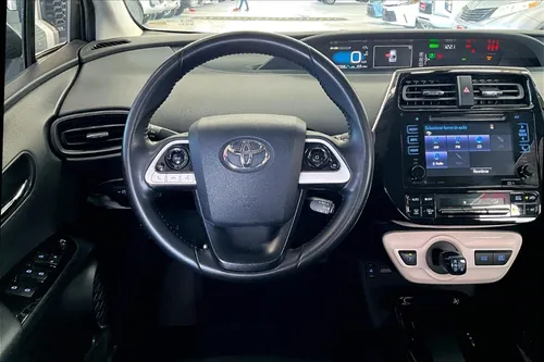 Toyota Prius 1.8 Premium Cvt