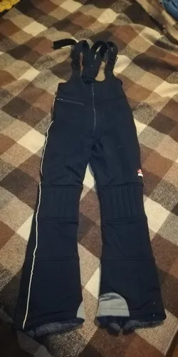 Ropa de nieve usada sale