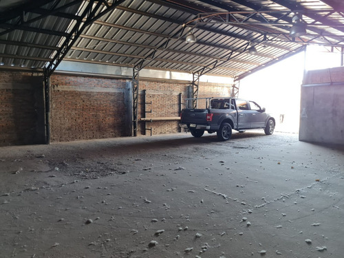 Bodega (400mts2) Oficinas (260mts2) Exelente Ubicacion.