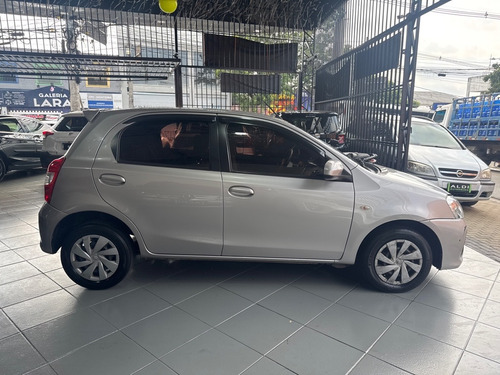 Toyota Etios Etios XS 1.5 (Flex)