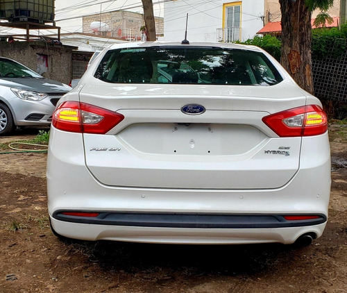 Ford Fusion 2.5 Se Híbrido Mt