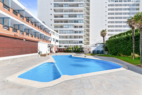 En Venta 2 Dormitorios En Punta Del Este - Frente A Plaza Los Artesanos - Oportunidad