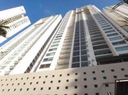 Venta De Apartamento En Ph Terrawind, San Francisco 18-3111