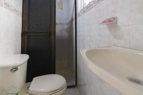 Casa En Venta En Barrio Mesa. Cod V12744