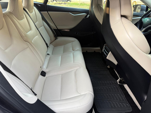 Tesla S 2017