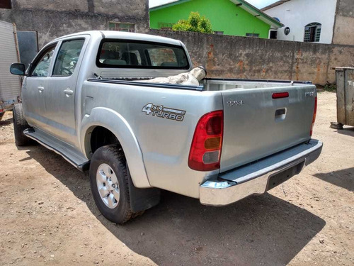 Imagem 2 de 8 de Sucata Hilux 4x4 Câmbio Manual 2006 Para Retirada De Peças