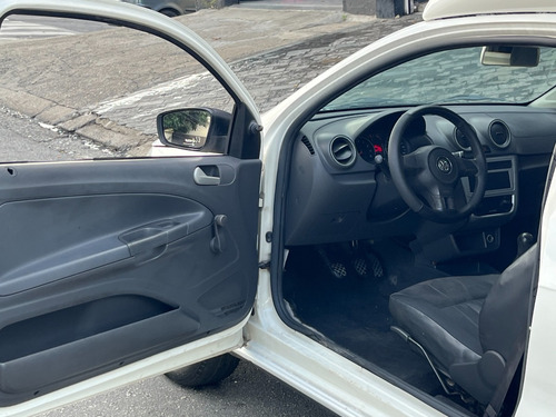 Volkswagen Saveiro 1.6 Startline Cab. Simples Total Flex 2p