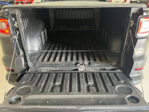 Fiat Strada Freedom 1.3 Flex 8V CS Plus