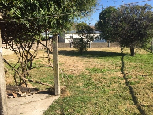 Imagen 11 de 12 de Casa En Venta De Dos Dormitorios A Metros De Plaza De Toros
