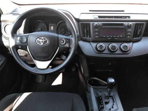 Imagen 14 de 14 de Toyota Rav4 2017 5p Le L4/2.5 Aut