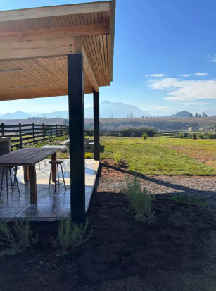 Parcela 5000 M2, Casa Como Nueva De 3d-2b En San Clemente