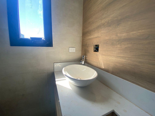 Las Cañitas Casa En Venta 3d Y Pileta