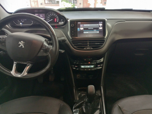 Peugeot 2008 1.6 Feline