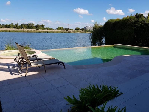 Imagen 10 de 25 de Bajo De Precio La Isla - Casa Venta Usd 1.950.000