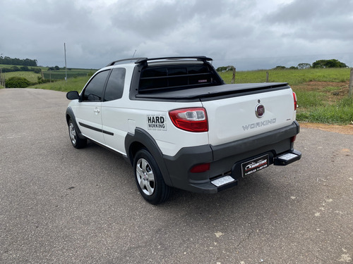 Fiat Strada 1.4 Hard Working Cab. Dupla Flex 3p