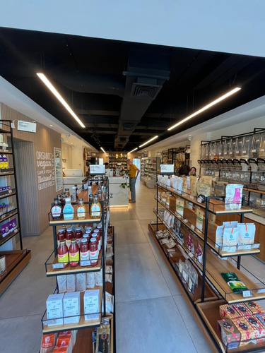 Local Comercial De 121,45m2 Nueva Las Condes Metro Manquehue