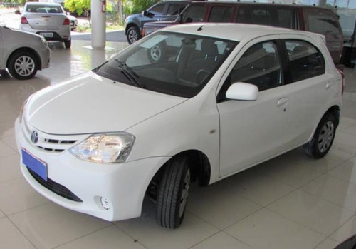 Toyota Etios Branco 1.3 Xs Novo, 16v Flex 4 Portas Manual