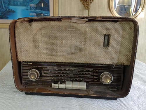 Antigua Radio A Tubos Para Reparacion O Decoracion