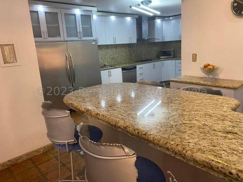 Imagen 6 de 27 de Se Vende Town-house En La Alameda