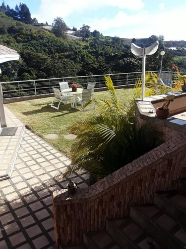 Imagen 6 de 14 de Casa En Club De Campo. San Antonio De Los Altos 04142250913