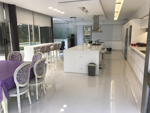 Imagen 14 de 30 de Casa En Venta En City Bell Barrio Cerrado Lomas De City Bell Dacal Bienes Raices