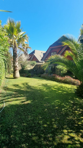 Imagen 2 de 11 de Venta De Hermosa Casa Andalue, San Pedro De La Paz