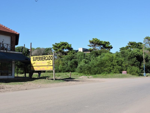 Lote Comercial En Esquina