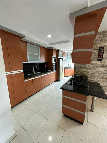 Se Alquila Apartamento Urb. Las Chimeneas Resid. Siena (sr)
