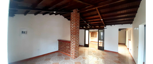 Hermosa Casa En Venta En San Antonio De Pereira